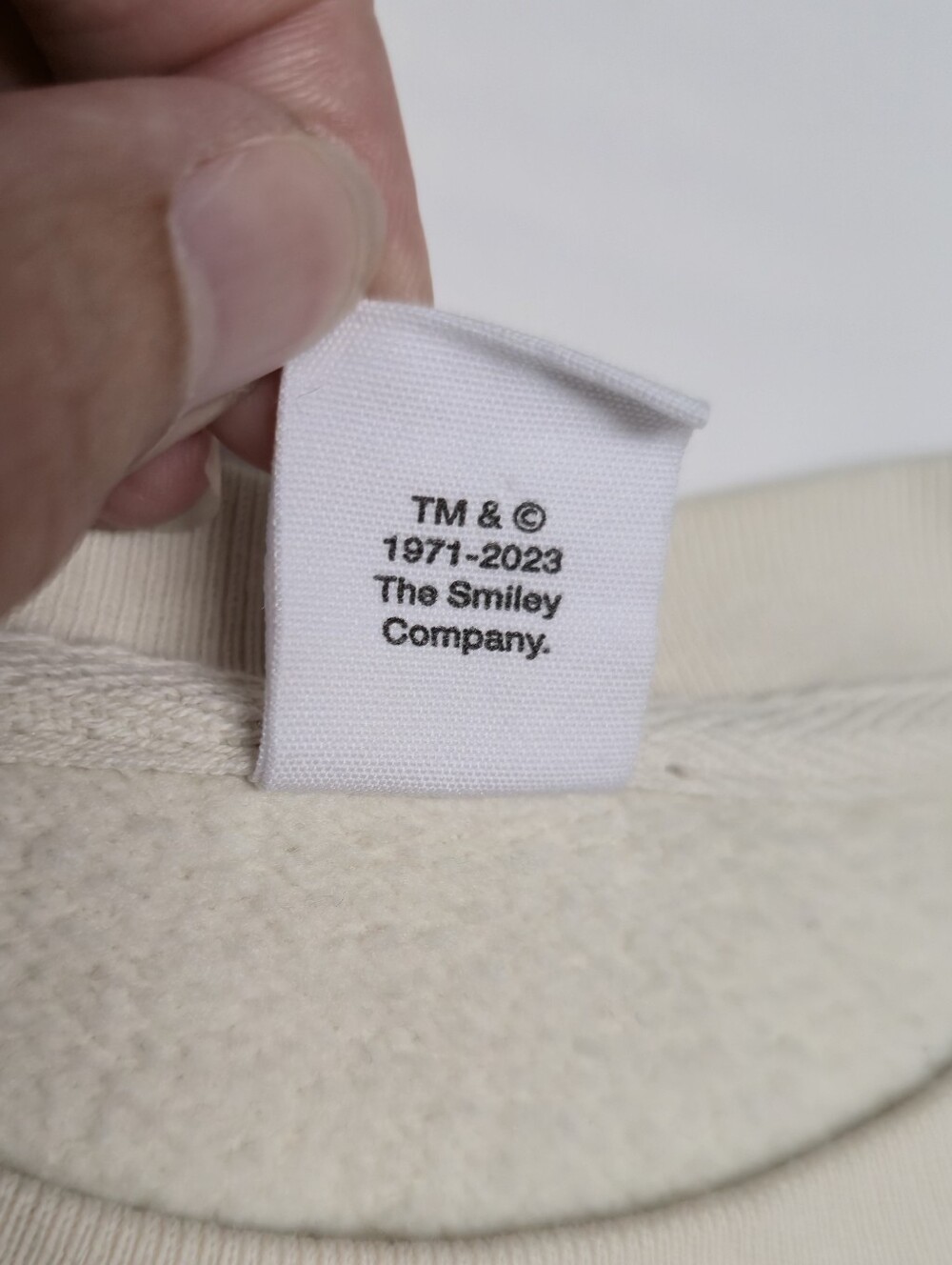 GAP Smiley Originals Cream Sweatshirt with Blue Logo and Yellow Smiley - Picture 9 of 13